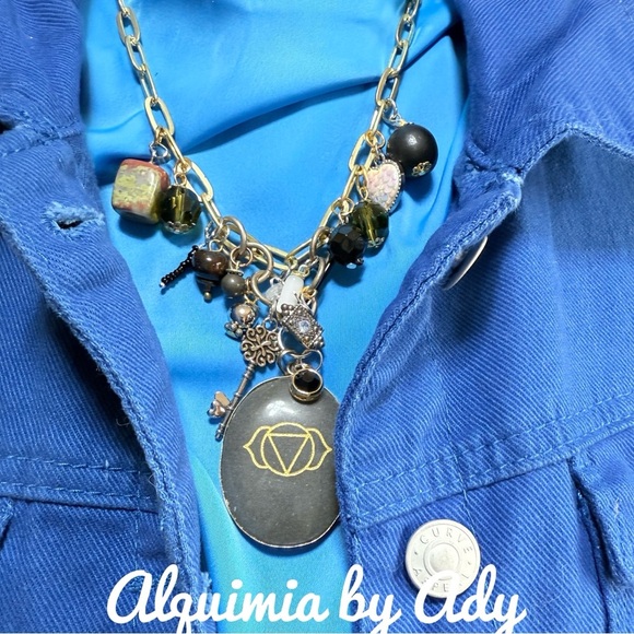 Alquimia Gold and Black Charm Necklace - Picture 1 of 3